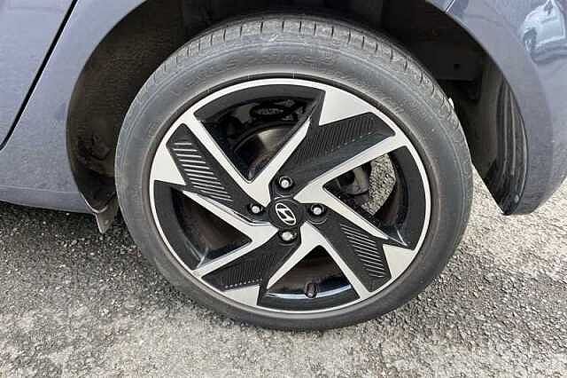 Hyundai i10 1.0 Premium Hatchback 5dr Petrol Auto Euro 6 (s/s) (67 ps)