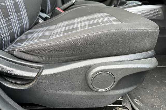 Hyundai i10 1.0 Premium Hatchback 5dr Petrol Auto Euro 6 (s/s) (67 ps)