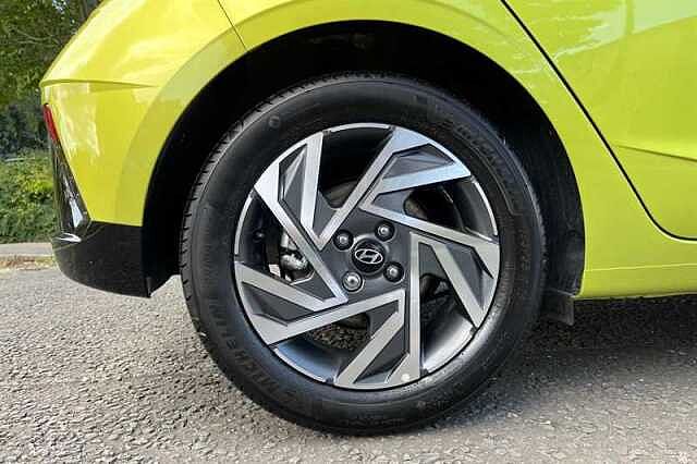 Hyundai i20 1.0 T-GDi Advance Hatchback 5dr Petrol DCT Euro 6 (s/s) (100 ps)