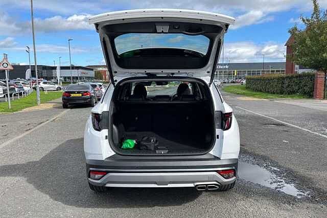 Hyundai TUCSON 1.6 T-GDi MHEV Ultimate SUV 5dr Petrol Hybrid DCT Euro 6 (s/s) (160 ps) White
