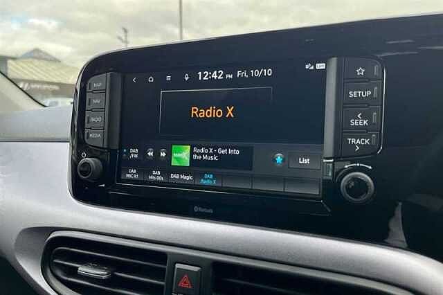 Hyundai i10 1.2 Premium Hatchback 5dr Petrol Auto Euro 6 (s/s) (79 ps)