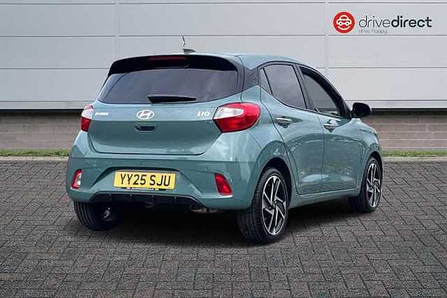 Hyundai i10 1.2 Premium Hatchback 5dr Petrol Auto Euro 6 (s/s) (79 ps)