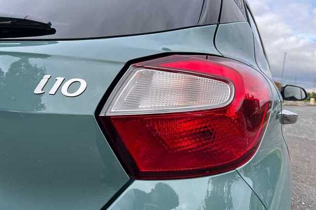 Hyundai i10 1.2 Premium Hatchback 5dr Petrol Auto Euro 6 (s/s) (79 ps)