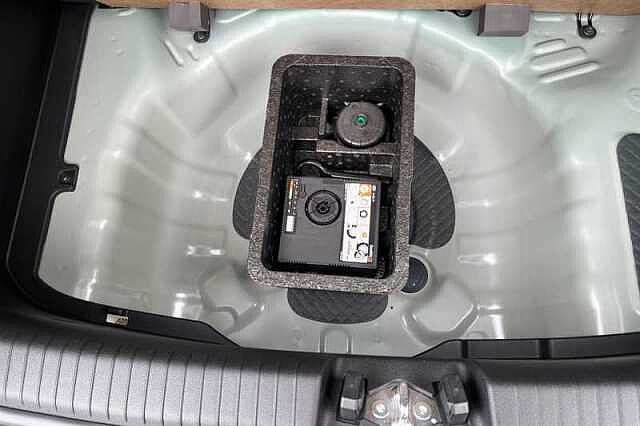 Hyundai i10 1.2 Premium Hatchback 5dr Petrol Auto Euro 6 (s/s) (79 ps)