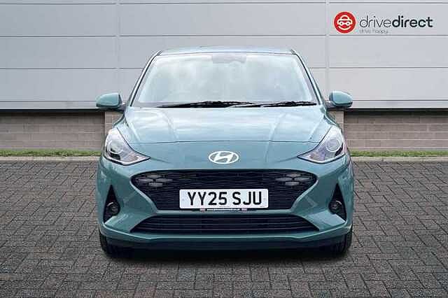 Hyundai i10 1.2 Premium Hatchback 5dr Petrol Auto Euro 6 (s/s) (79 ps)