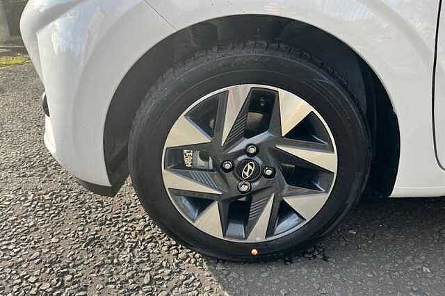 Hyundai I10 1.2 Advance Hatchback 5dr Petrol Auto Euro 6 (s/s) (79 ps) White