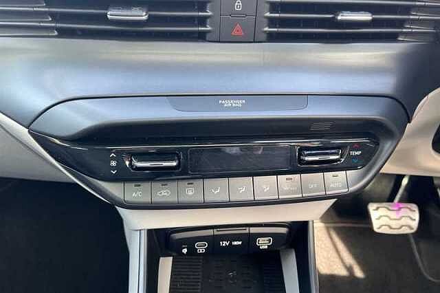 Hyundai BAYON 1.0 T-GDi Ultimate SUV 5dr Petrol DCT Euro 6 (s/s) (100 ps) Blue