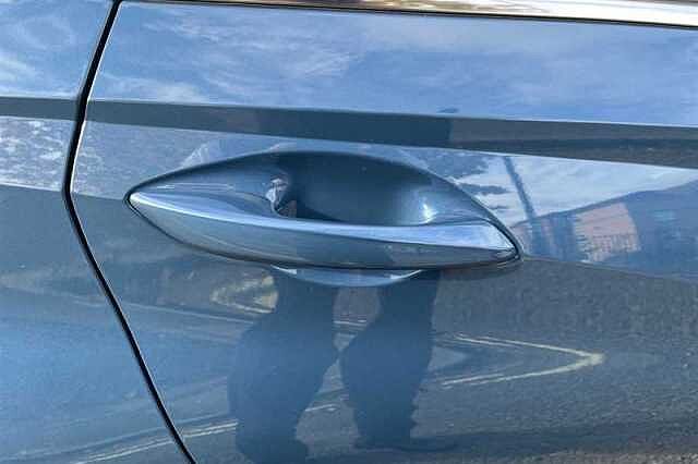 Hyundai BAYON 1.0 T-GDi Ultimate SUV 5dr Petrol DCT Euro 6 (s/s) (100 ps) Blue