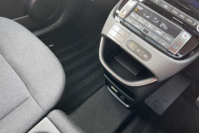 Hyundai INSTER Long Range 49kWh 02 SUV 5dr Electric Auto (115 ps)