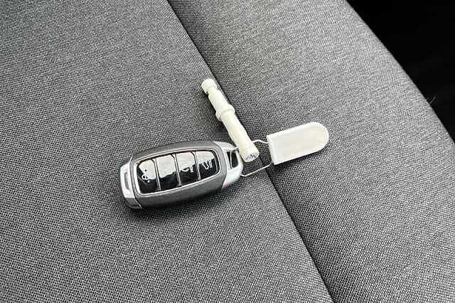 Hyundai INSTER Long Range 49kWh 02 SUV 5dr Electric Auto (115 ps)