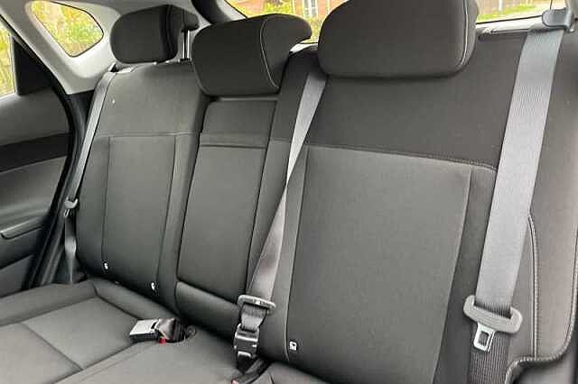 Hyundai KONA 1.6 h-GDi Advance SUV 5dr Petrol Hybrid DCT Euro 6 (s/s) (129 ps)