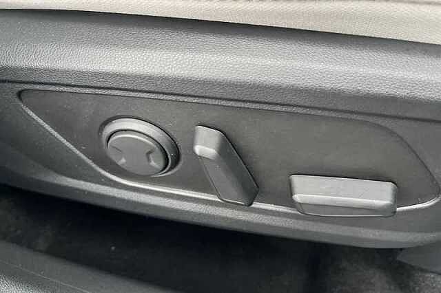 Hyundai TUCSON 1.6 T-GDi Ultimate SUV 5dr Petrol Hybrid Auto Euro 6 (s/s) (215 ps)