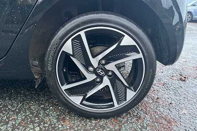 Hyundai i10 1.0 Premium Hatchback 5dr Petrol Auto Euro 6 (s/s) (63 ps)