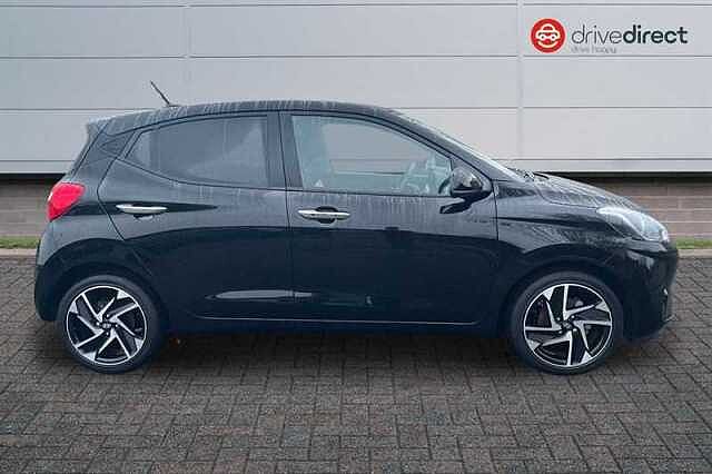 Hyundai i10 1.0 Premium Hatchback 5dr Petrol Auto Euro 6 (s/s) (63 ps)
