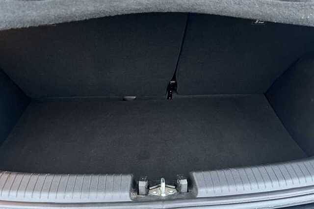 Hyundai i10 1.0 Premium Hatchback 5dr Petrol Auto Euro 6 (s/s) (63 ps)