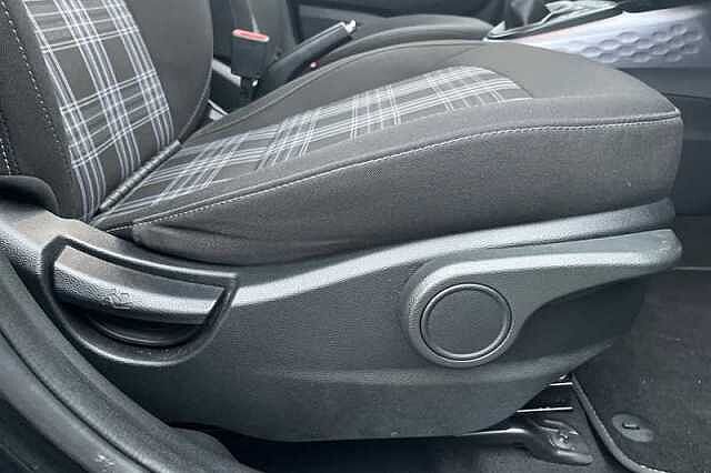 Hyundai i10 1.0 Premium Hatchback 5dr Petrol Auto Euro 6 (s/s) (63 ps)