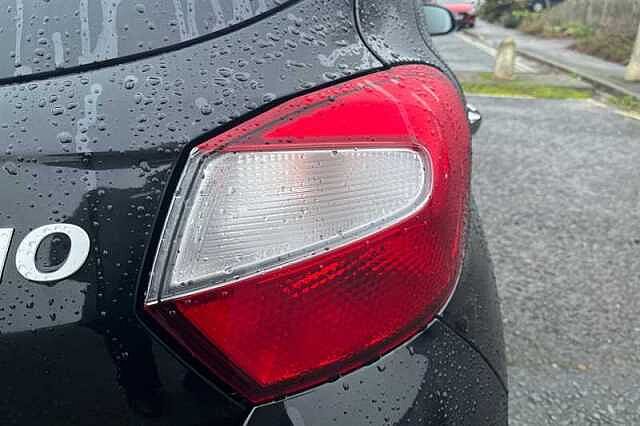 Hyundai i10 1.0 Premium Hatchback 5dr Petrol Auto Euro 6 (s/s) (63 ps)