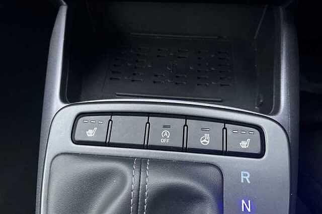 Hyundai i10 1.0 Premium Hatchback 5dr Petrol Auto Euro 6 (s/s) (63 ps)