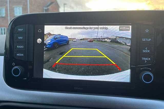 Hyundai i10 1.2 Premium Hatchback 5dr Petrol Auto Euro 6 (s/s) (79 ps)