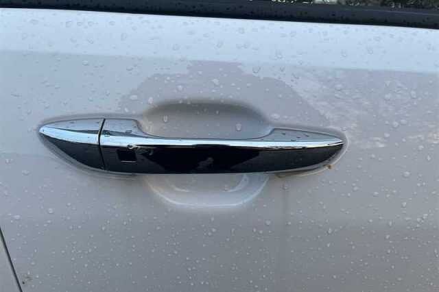 Hyundai i10 1.2 Premium Hatchback 5dr Petrol Auto Euro 6 (s/s) (79 ps)