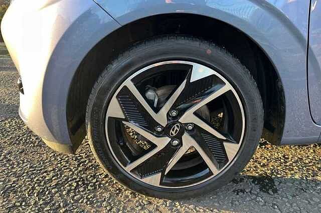 Hyundai i10 1.2 Premium Hatchback 5dr Petrol Auto Euro 6 (s/s) (79 ps)