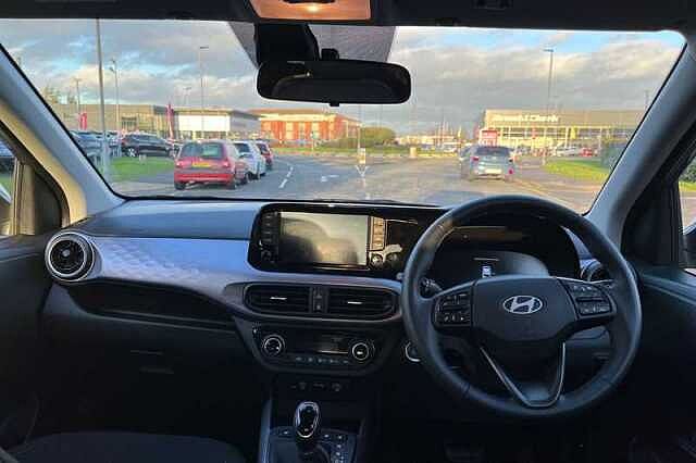 Hyundai i10 1.2 Premium Hatchback 5dr Petrol Auto Euro 6 (s/s) (79 ps)