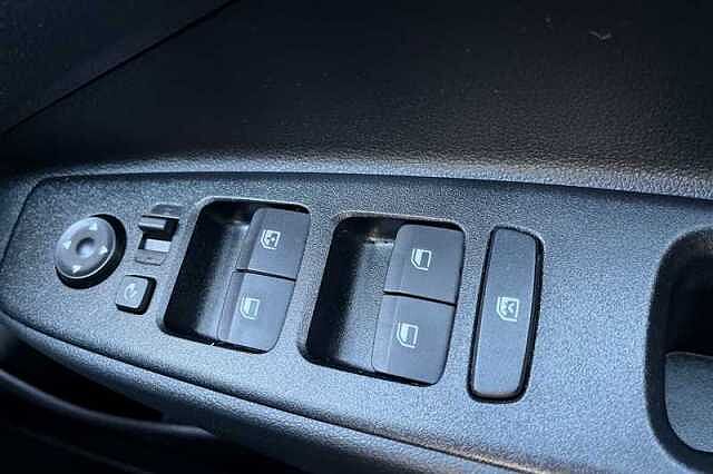 Hyundai i10 1.2 Premium Hatchback 5dr Petrol Auto Euro 6 (s/s) (79 ps)