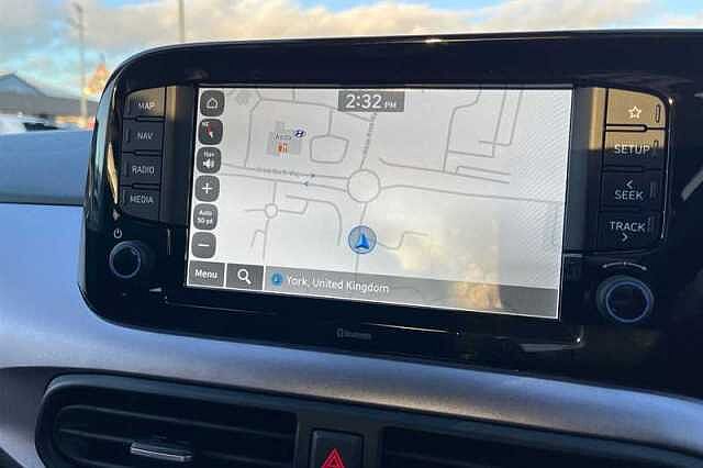 Hyundai i10 1.2 Premium Hatchback 5dr Petrol Auto Euro 6 (s/s) (79 ps)