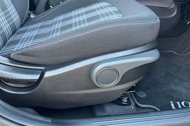 Hyundai i10 1.2 Premium Hatchback 5dr Petrol Auto Euro 6 (s/s) (79 ps)
