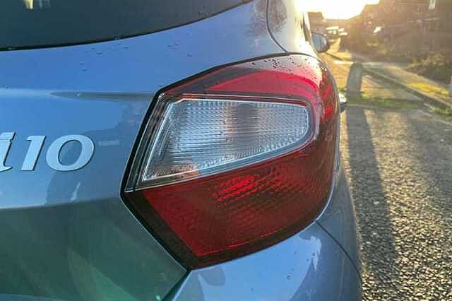 Hyundai i10 1.2 Premium Hatchback 5dr Petrol Auto Euro 6 (s/s) (79 ps)