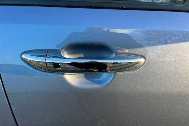 Hyundai i10 1.2 Premium Hatchback 5dr Petrol Auto Euro 6 (s/s) (79 ps)