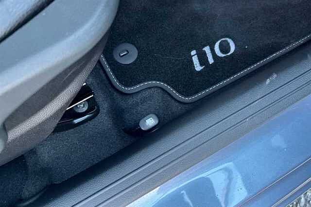Hyundai i10 1.2 Premium Hatchback 5dr Petrol Auto Euro 6 (s/s) (79 ps)