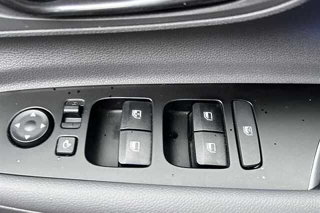 Hyundai BAYON 1.0 T-GDi Ultimate SUV 5dr Petrol DCT Euro 6 (s/s) (100 ps) Green