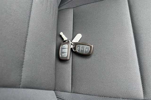 Hyundai BAYON 1.0 T-GDi Ultimate SUV 5dr Petrol DCT Euro 6 (s/s) (100 ps) Green