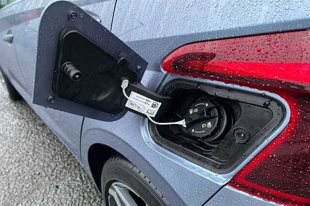 Hyundai I20 1.0 T-GDi Premium Hatchback 5dr Petrol DCT Euro 6 (s/s) (100 ps) Blue