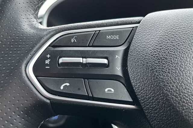 Hyundai SANTA FE 2.2 CRDi Ultimate SUV 5dr Diesel DCT 4WD Euro 6 (s/s) (193 ps)