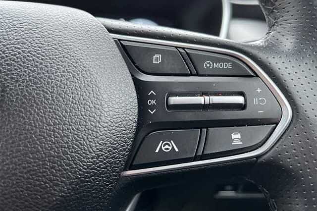 Hyundai SANTA FE 2.2 CRDi Ultimate SUV 5dr Diesel DCT 4WD Euro 6 (s/s) (193 ps)