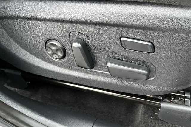 Hyundai SANTA FE 2.2 CRDi Ultimate SUV 5dr Diesel DCT 4WD Euro 6 (s/s) (193 ps)