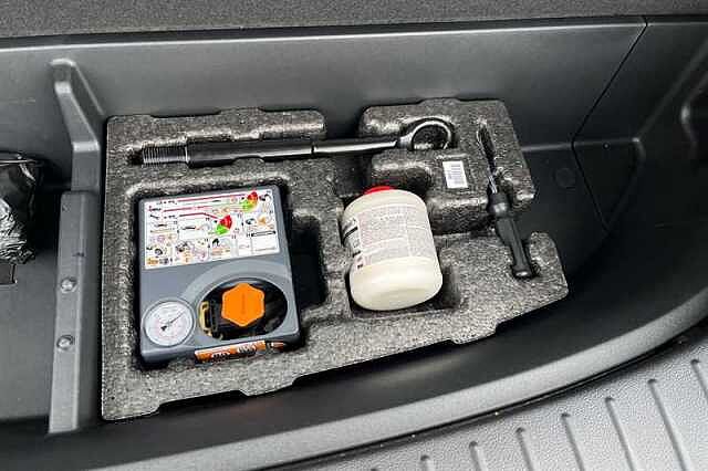 Hyundai SANTA FE 2.2 CRDi Ultimate SUV 5dr Diesel DCT 4WD Euro 6 (s/s) (193 ps)