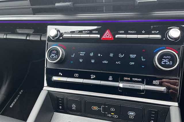 Hyundai SANTA FE 1.6 T-GDi 13.8kWh Calligraphy SUV 5dr Petrol Plug-in Hybrid Auto 4WD Euro 6 (s/s