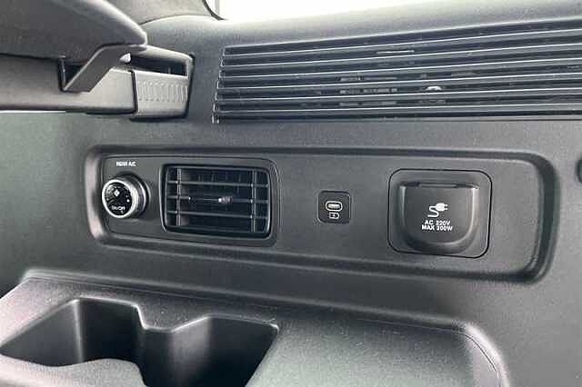 Hyundai SANTA FE 1.6 T-GDi 13.8kWh Calligraphy SUV 5dr Petrol Plug-in Hybrid Auto 4WD Euro 6 (s/s