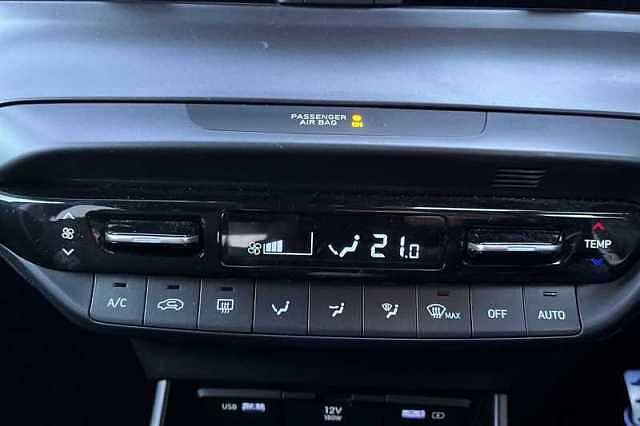 Hyundai BAYON 1.0 T-GDi MHEV Premium SUV 5dr Petrol Hybrid DCT Euro 6 (s/s) (120 ps)