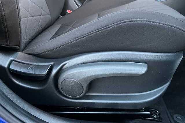 Hyundai BAYON 1.0 T-GDi MHEV Premium SUV 5dr Petrol Hybrid DCT Euro 6 (s/s) (120 ps)