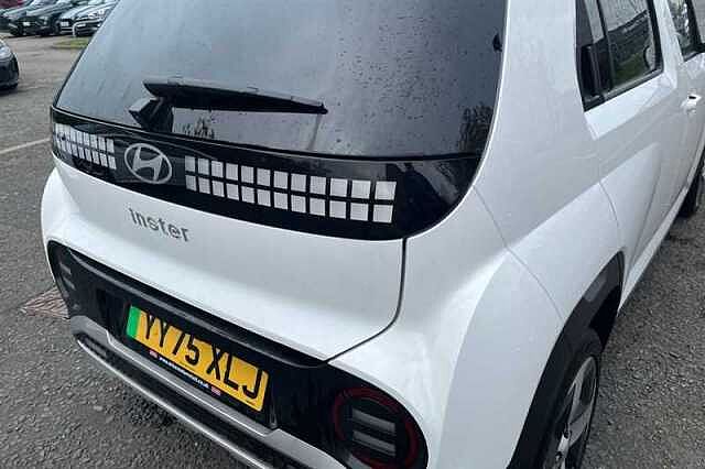 Hyundai INSTER Long Range 49kWh 02 SUV 5dr Electric Auto (115 ps)