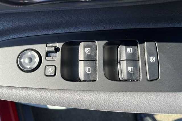 Hyundai BAYON 1.0 T-GDi Tech Line SUV 5dr Petrol Manual Euro 6 (s/s) (90 ps)