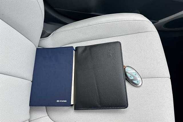 Hyundai IONIQ 5 84kWh Ultimate Hatchback 5dr Electric Auto AWD (325 ps) Grey