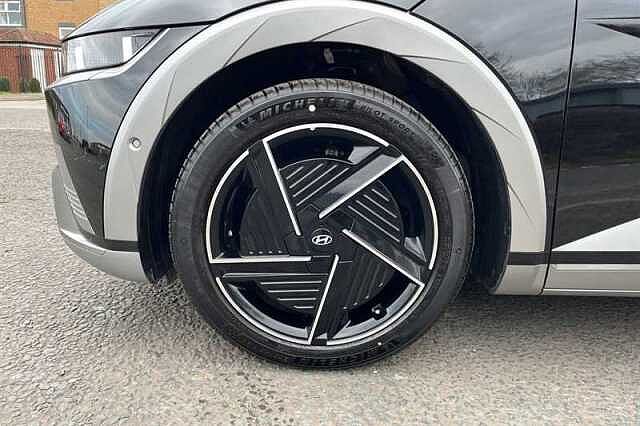 Hyundai IONIQ 5 84kWh Ultimate Hatchback 5dr Electric Auto (228 ps) Black