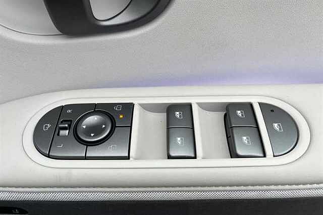 Hyundai IONIQ 5 84kWh Ultimate Hatchback 5dr Electric Auto (228 ps) Black