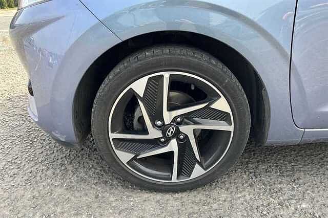 Hyundai i10 1.2 Premium Hatchback 5dr Petrol Auto Euro 6 (s/s) (79 ps)