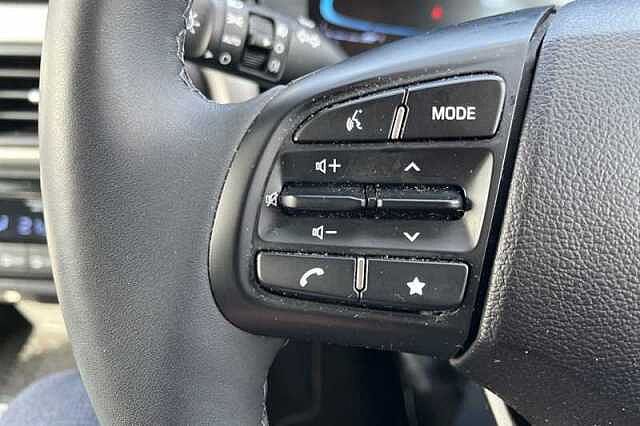 Hyundai i10 1.2 Premium Hatchback 5dr Petrol Auto Euro 6 (s/s) (79 ps)